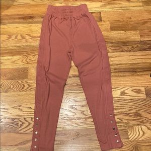 Women’s High-waisted Ribbed Joggers
